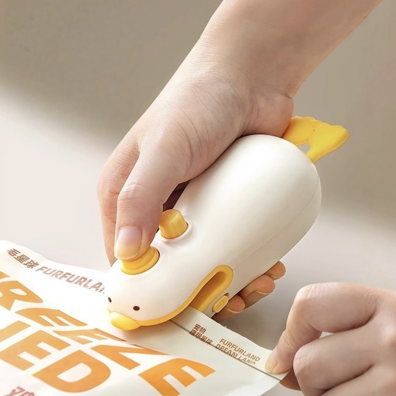 Cute Duck Rechargeable Handhel - огляд і ціна Food Snacks In Usa